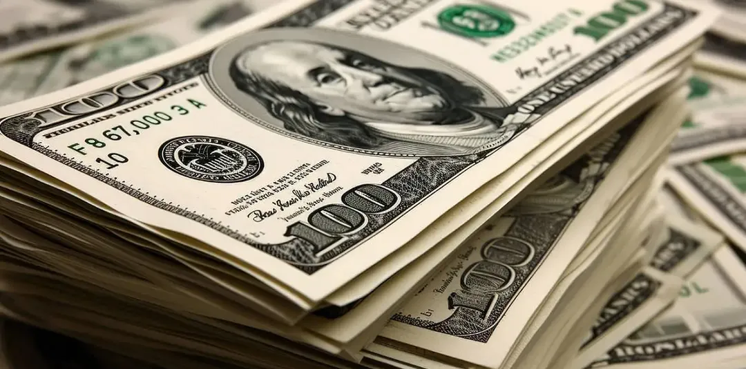 Küresel Belirsizlikler Doları Güvenli Liman Yaptı: Yıl Sonu İçin Yukarı Yönlü Eğilim Sürüyor