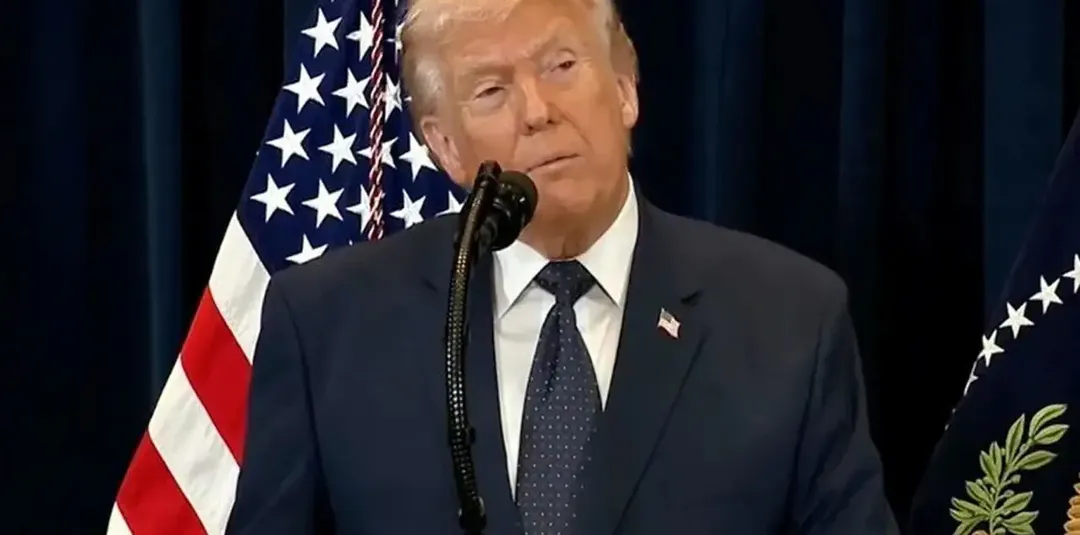 Trump'tan İran Savaşı Yorumu: Bırakın Los Angeles'ı Yok Etsinler