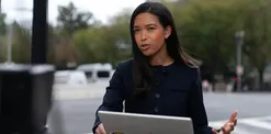 UN Juge Contraint Trump à Rétablir L’Accès à la Maison Blanche des Médias CNN, MS NOW et Politico