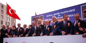 Bakan Uraloğlu, Şehir Hastanesi ve YHT Garı bağlantı yolları temel atma töreninde konuştu: