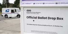 El Supremo de EEUU frena el intento de Trump de restringir el voto por correo