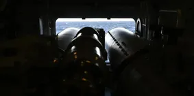Pour la Première Fois, une Torpille Américaine Tirée Depuis UN Sous-Marin Britannique Autonome