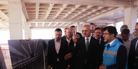 Ulaştırma ve Altyapı Bakanı Uraloğlu, Yozgat Havalimanı inşaatını inceledi: