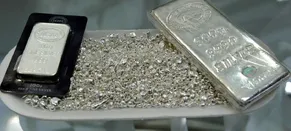 Gümüş Altını Solladı: Dev Bankaların Fiyat Tahminlerinde Makas Açıldı