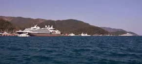 "L Austral" kruvaziyeriyle 200 üst düzey yönetici Marmaris'e geldi