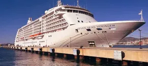 "Seven Seas Voyager" kruvaziyeri Bodrum Limanı'na demirledi