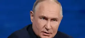 ‘the Choice Was Prison or Exile’: Journalists WHO Fled Russia Publish Grim Portrait of Putin