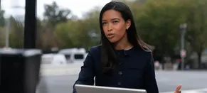 UN Juge Contraint Trump à Rétablir L’Accès à la Maison Blanche des Médias CNN, MS NOW et Politico