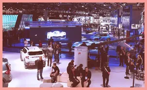 Paris Otomobil Fuarı'nda Yerli ve Yabancı Markaların Yeni Modellerinine Büyük İlgi