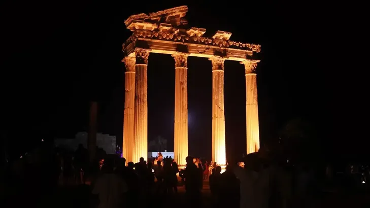 Antik Kentlere Tarihi Yolculuk: Gece Müzeciliği
