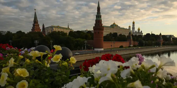"Adieu Ma Russie" : UN Historien à la Recherche de Son Père et D'Un Pays Tant Aimé