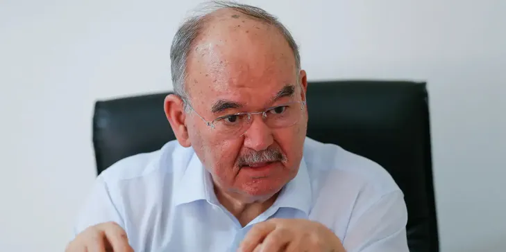 Burhan Özfatura Kimdir, Kaç Yaşında ve Nereli? Özfatura Neden Öldü?