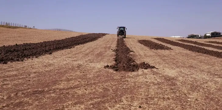 Diyarbakır'da uygulanan proje çiftçilere tarlasını sürücüsüz traktörle ekme imkanı sunacak Diyarbakır'da uygulanan proje çiftçilere tarlasını sürücüsüz traktörle ekme imkanı sunacak