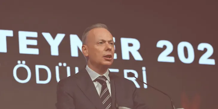 Genç MÜSİAD tarafından "Altın Konteyner İhracat Ödülleri Töreni" düzenlendi Genç MÜSİAD tarafından "Altın Konteyner İhracat Ödülleri Töreni" düzenlendi