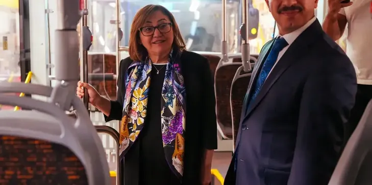 Karsan 18 metrelik elektrikli otobüs filosunu Gaziantep'e teslim edecek