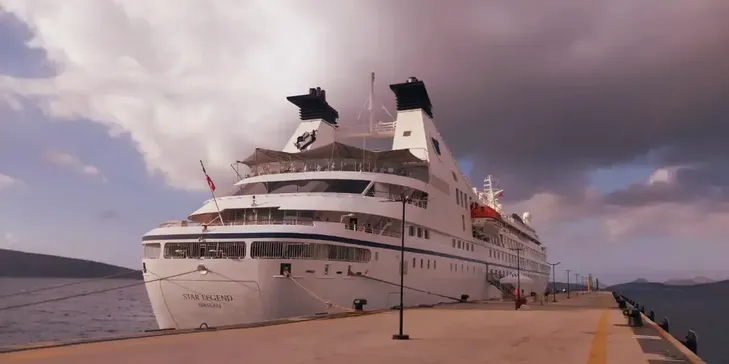 "Star Legend" kruvaziyeri, 271 yolcusuyla Bodrum'a geldi