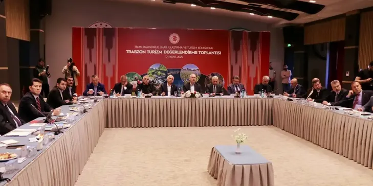 TBMM Bayındırlık, İmar, Ulaştırma ve Turizm Komisyonu Başkanı Karaismailoğlu, Trabzon'da konuştu: TBMM Bayındırlık, İmar, Ulaştırma ve Turizm Komisyonu Başkanı Karaismailoğlu, Trabzon'da konuştu: