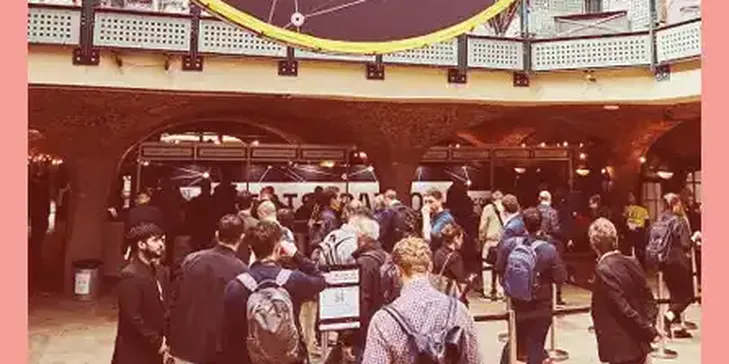 İngiltere'de Yapay Zeka Dalgası: Milyonlarca Sektör Tehlikede İngiltere'de Yapay Zeka Dalgası: Milyonlarca Sektör Tehlikede