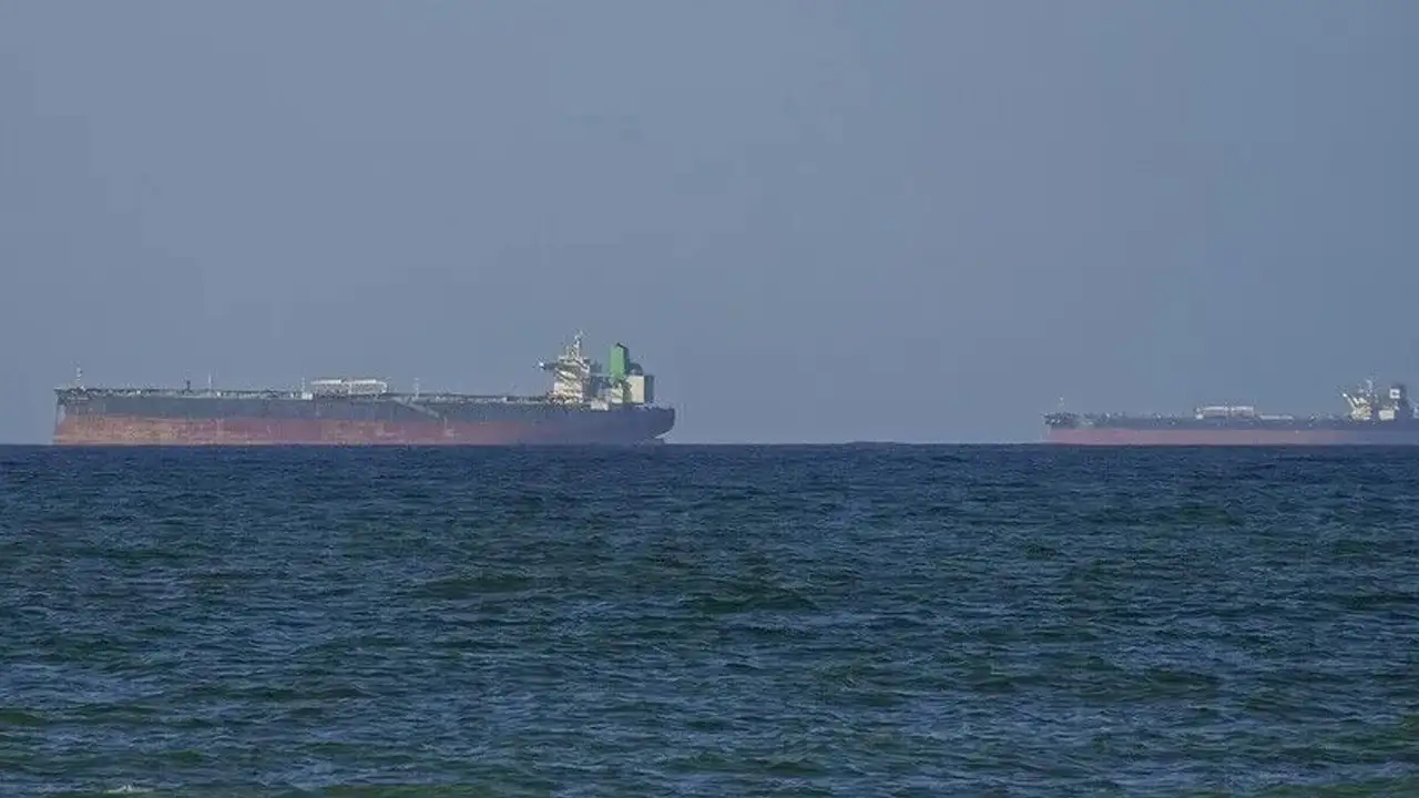 UKMTO: Yemen Açıklarında Ticari Bir Gemi Vuruldu
